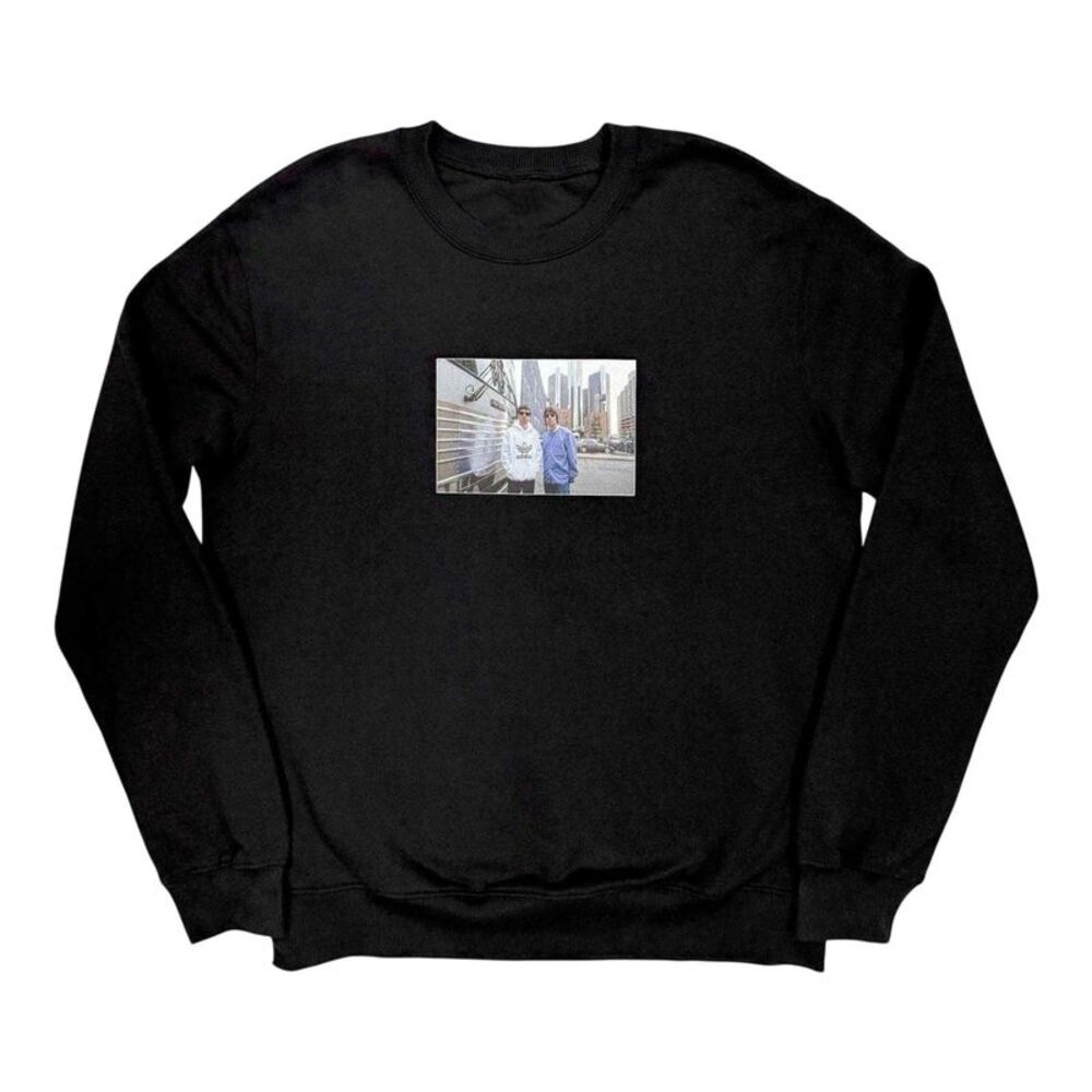 Oasis Unisex Adult Detroit Bus Photo Back Print Sweatshirt / Black